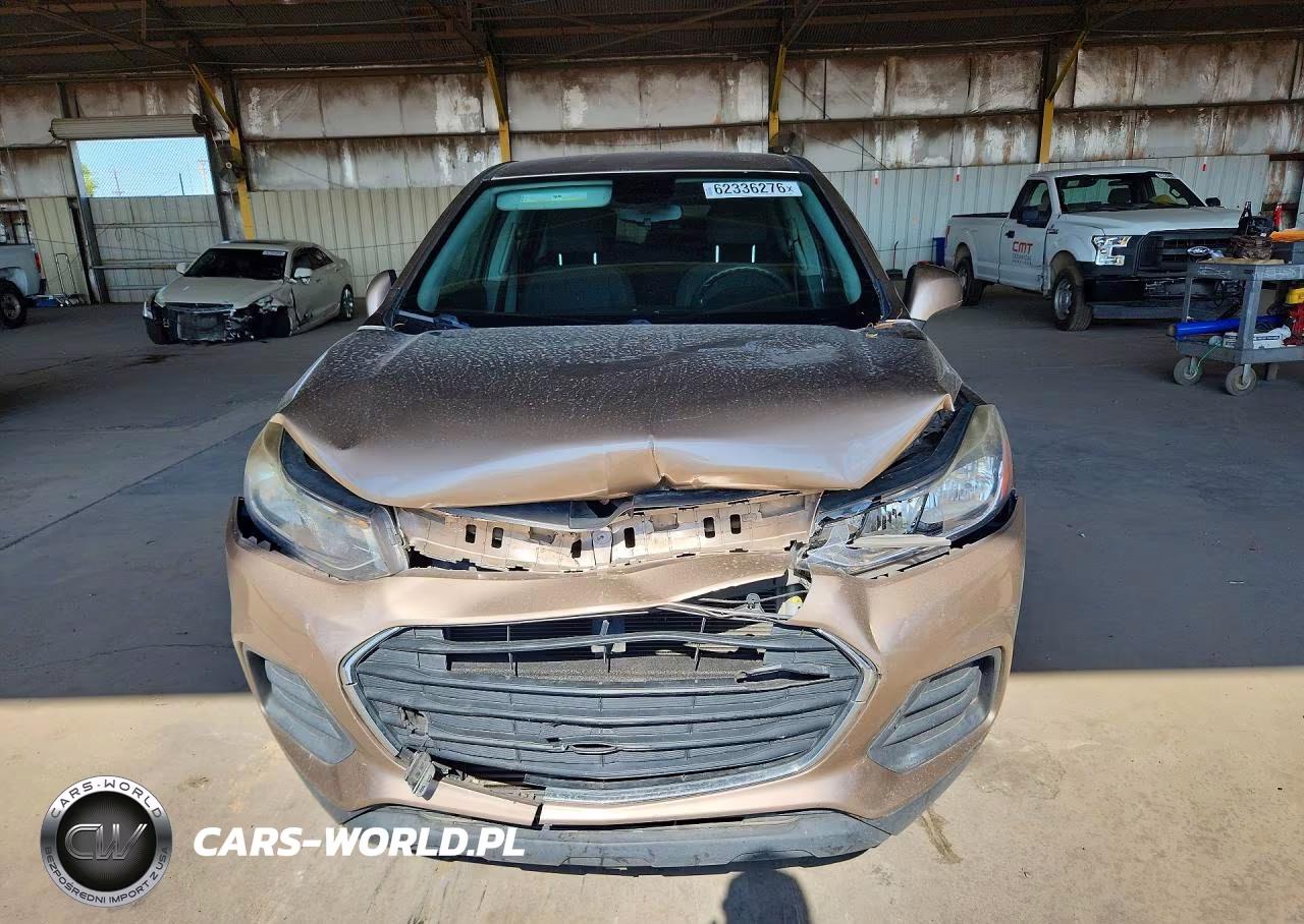 2018 Chevrolet Trax Ls VIN:3GNCJKSB5JL359067 - 5