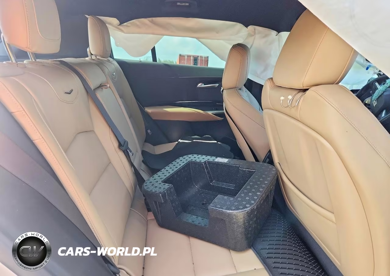 2024 Cadillac Xt4 Luxury VIN:1GYAZAR48RF120896 - 11