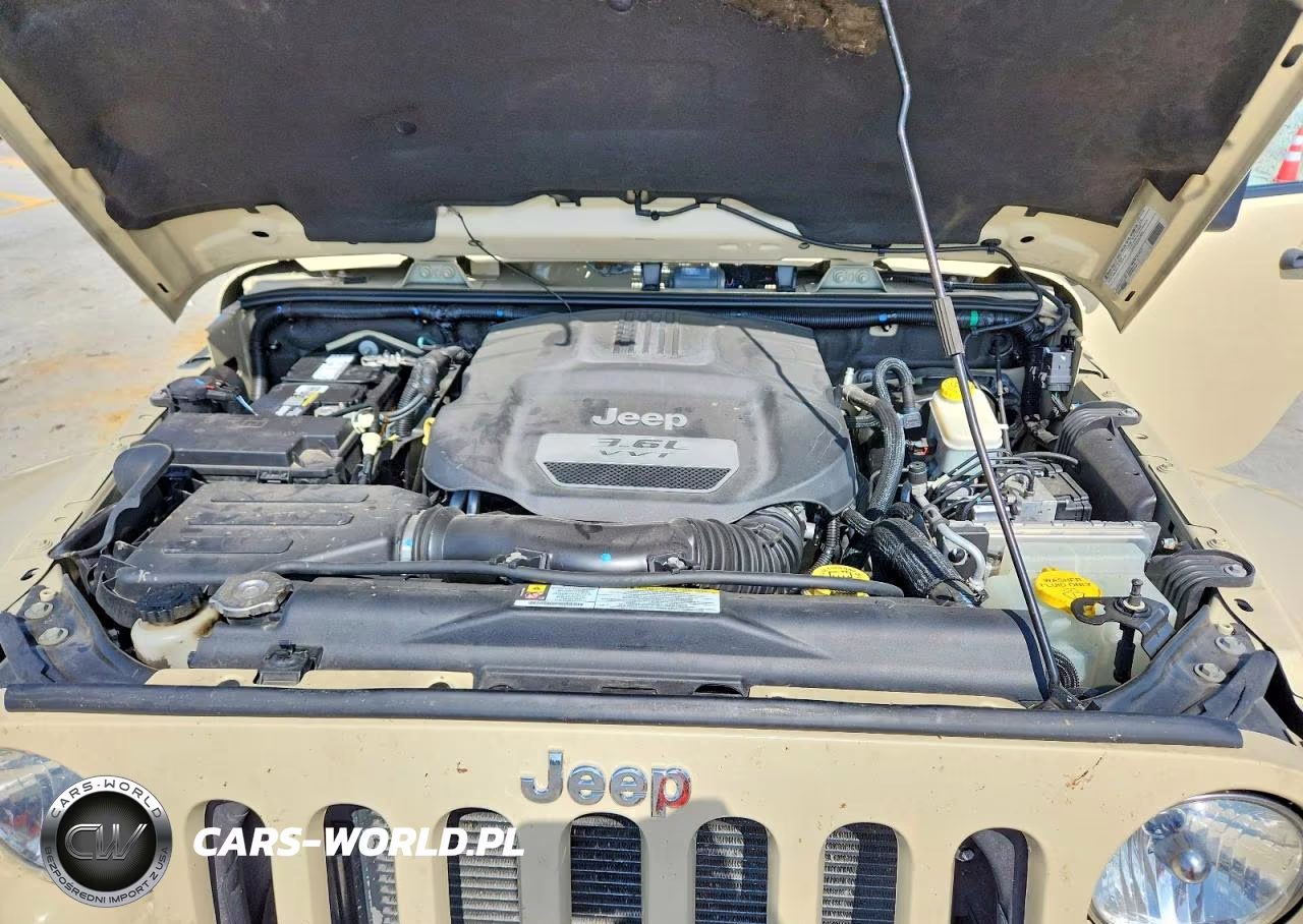 2012 Jeep Wrangler Unlimited Sahara VIN:1C4BJWEG8CL107704 - 12