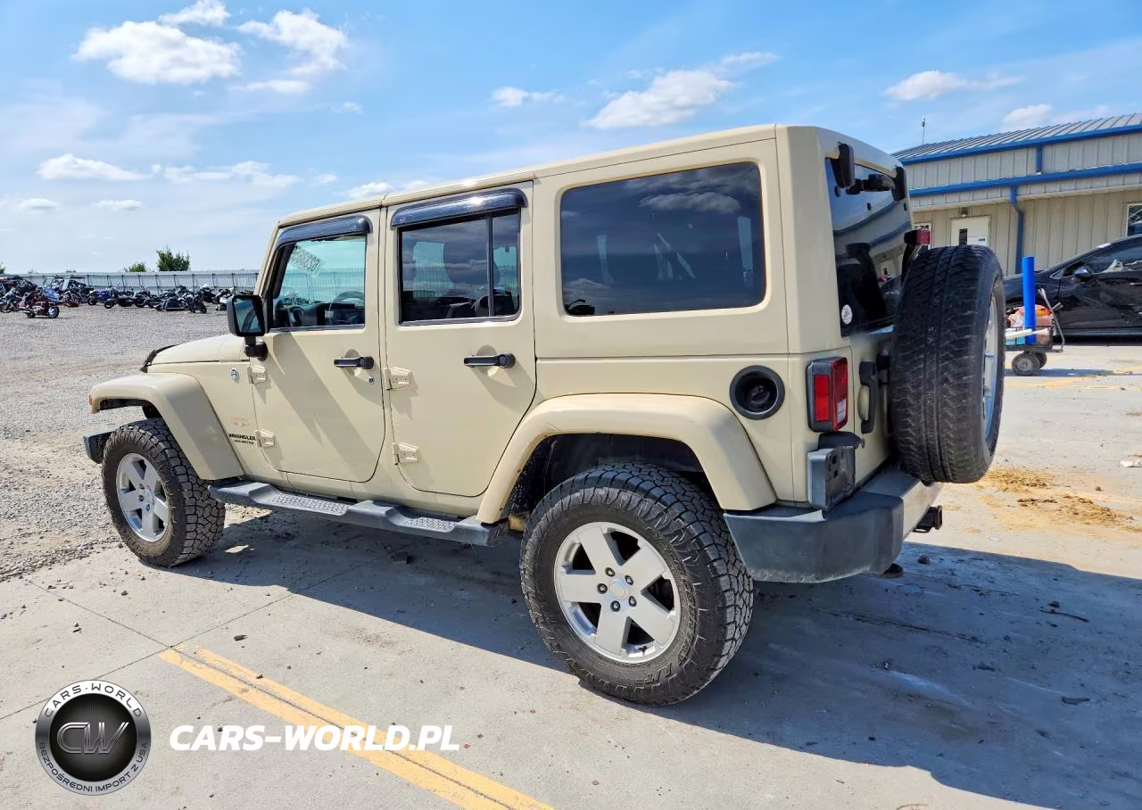 2012 Jeep Wrangler Unlimited Sahara VIN:1C4BJWEG8CL107704 - 2