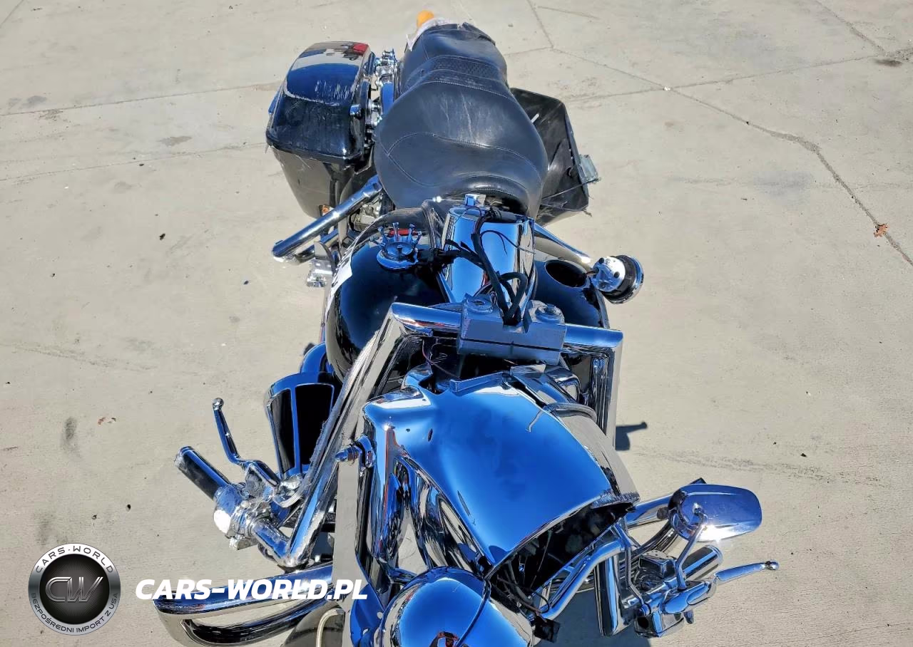 2013 Harley-Davidson Flhrc Road King Classic VIN:1HD1FRM35DB656747 - 5