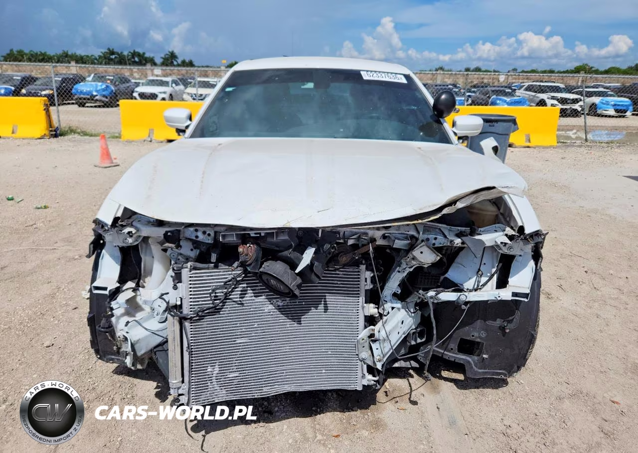 2019 Dodge Charger Police VIN:2C3CDXAT3KH581676 - 5