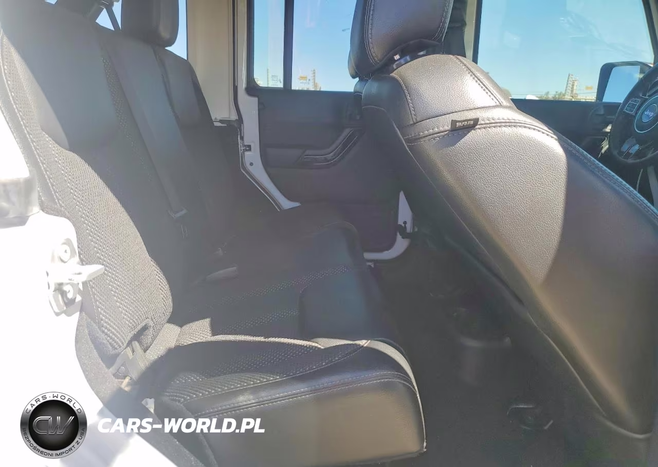 2016 Jeep Wrangler Unlimited VIN:1C4HJWEG9GL221114 - 10
