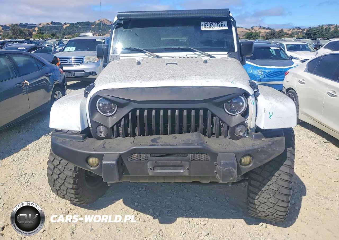 2016 Jeep Wrangler Unlimited VIN:1C4HJWEG9GL221114 - 5