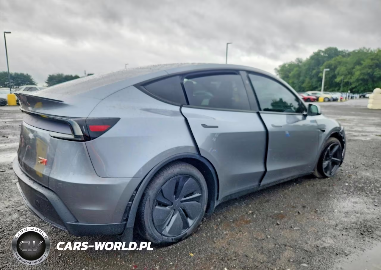 2026 Tesla Model Y VIN:7SAYGDEE0TA378562 - 3