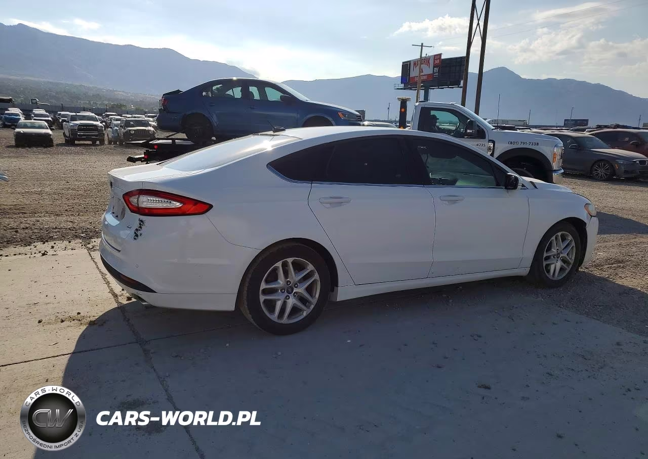 2014 Ford Fusion Se VIN:3FA6P0H70ER111118 - 3