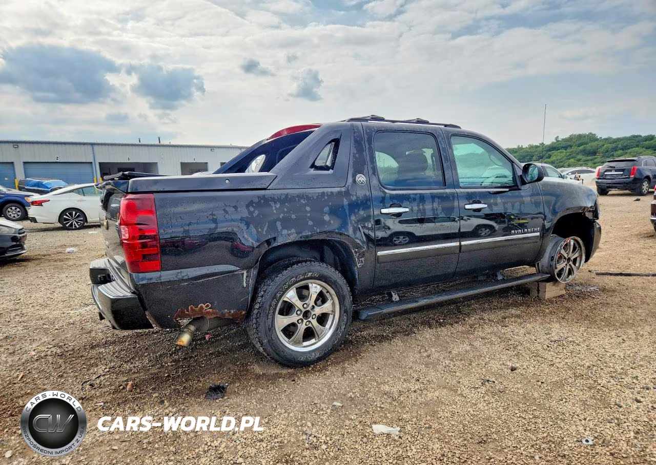 2013 Chevrolet Avalanche Ltz VIN:3GNTKGE74DG178590 - 3