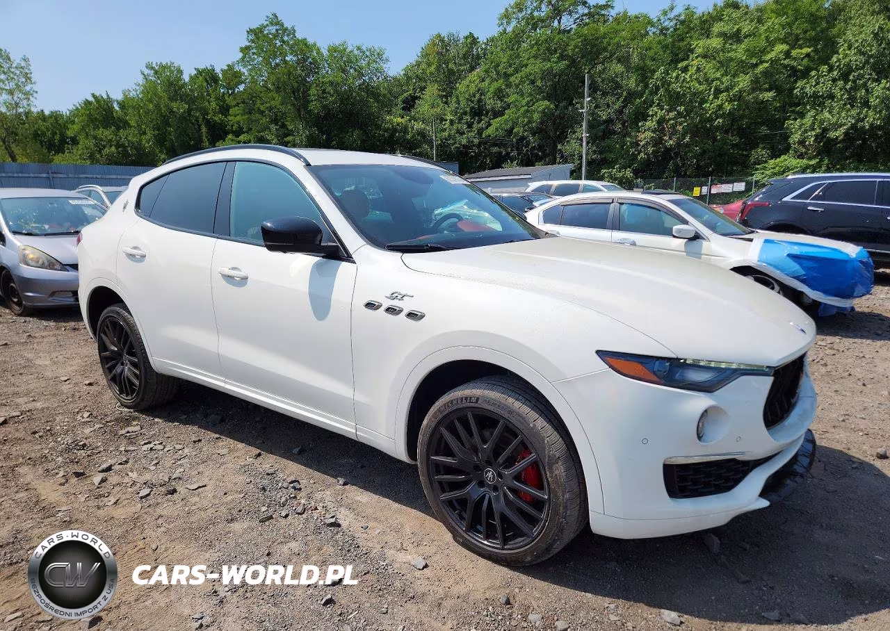 2022 Maserati Levante Base VIN:ZN661XUA4NX404550 - 4