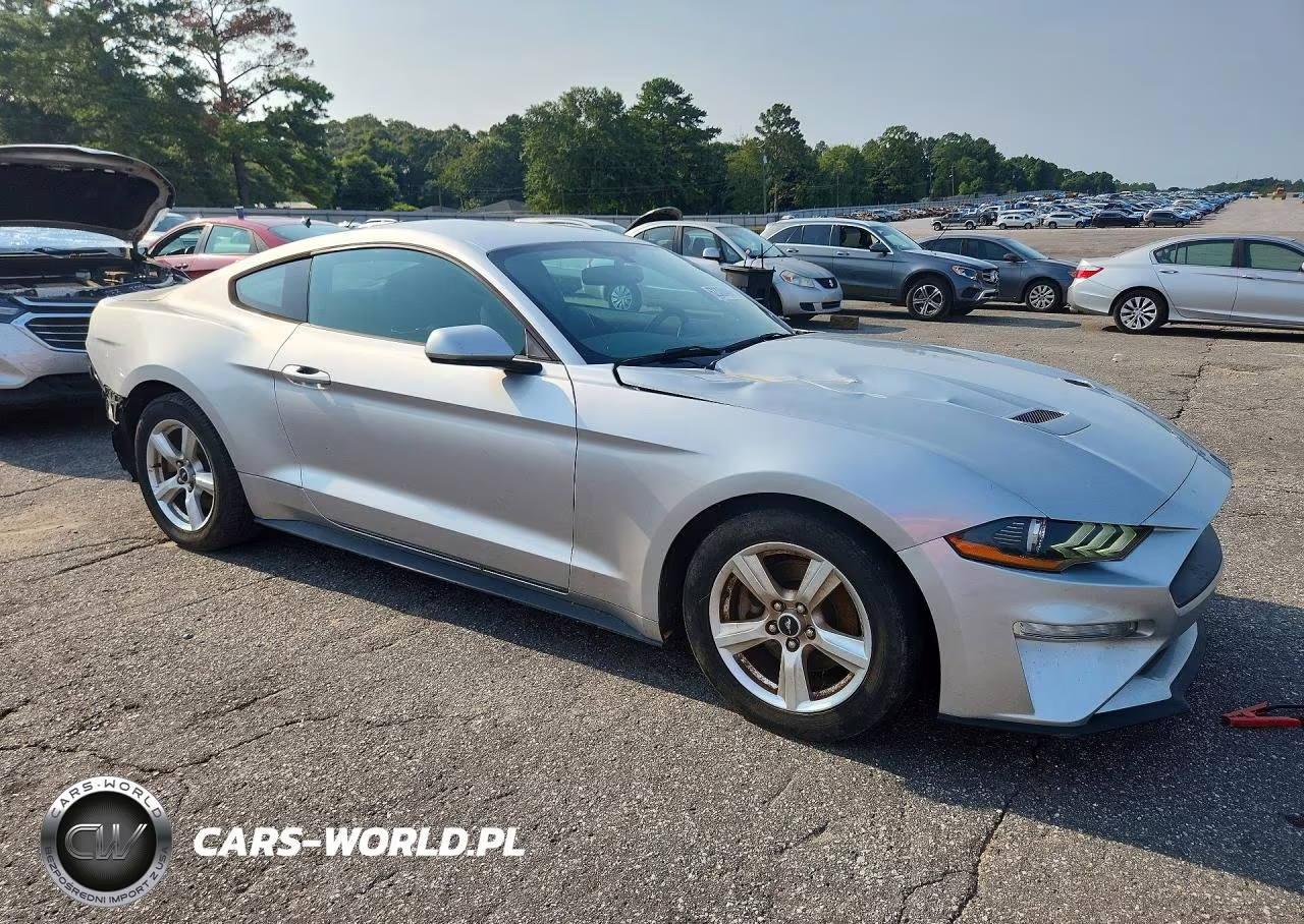 2018 Ford Mustang VIN:1FA6P8TH4J5106841 - 4