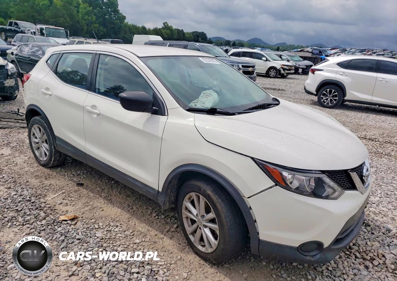 2017 Nissan Rogue Sport S VIN:JN1BJ1CR4HW142787 - 4