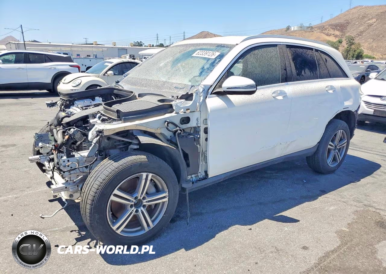 2021 Mercedes-Benz Glc 300 4Matic – zdjęcie 1 z 13