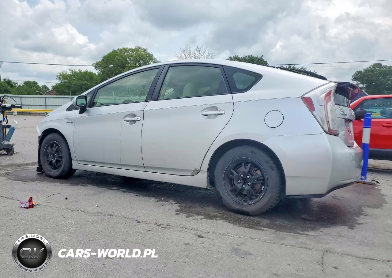 2014 Toyota Prius Two VIN:JTDKN3DU0E1815504 - 2