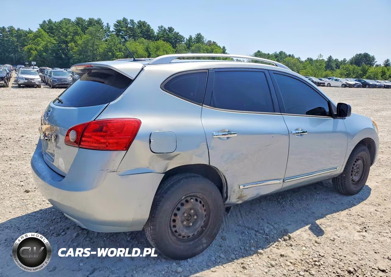2015 Nissan Rogue Select S VIN:JN8AS5MVXFW257355 - 3