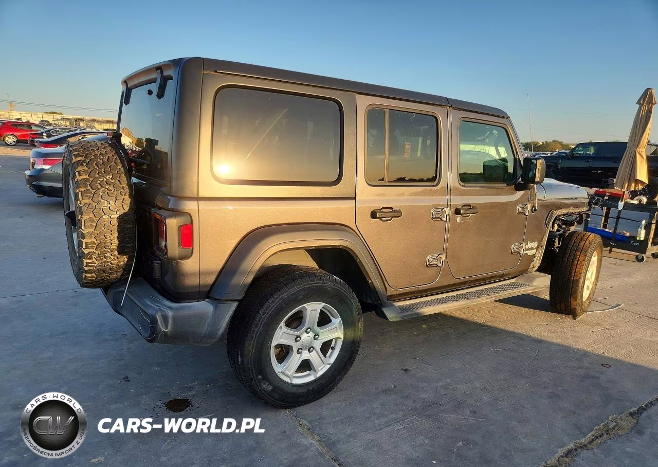 2019 Jeep Wrangler Unlimited Sport VIN:1C4HJXDG8KW526893 - 3