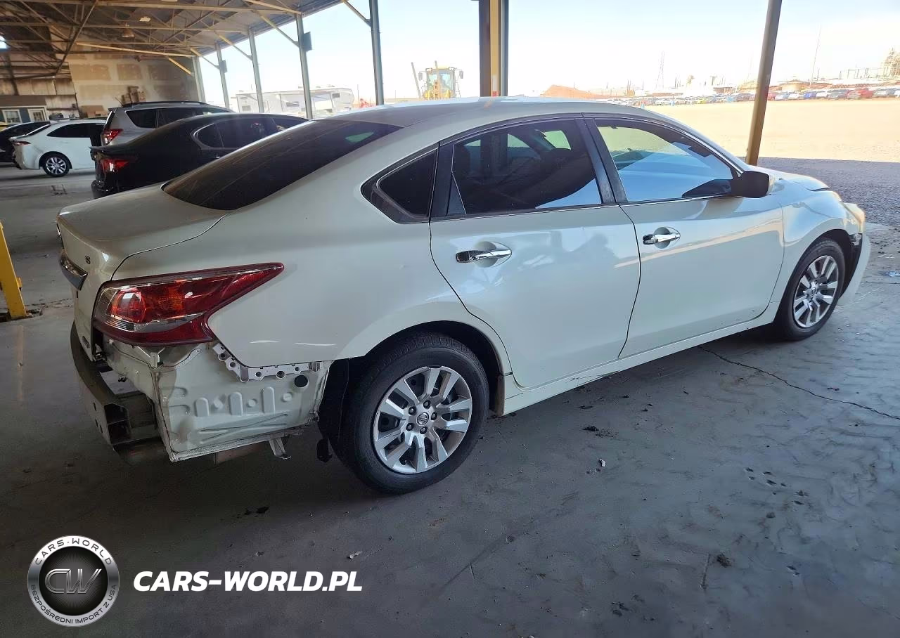 2013 Nissan Altima S VIN:1N4AL3AP5DN553640 - 3