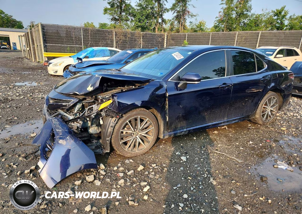 2022 Toyota Camry Se – zdjęcie 1 z 12