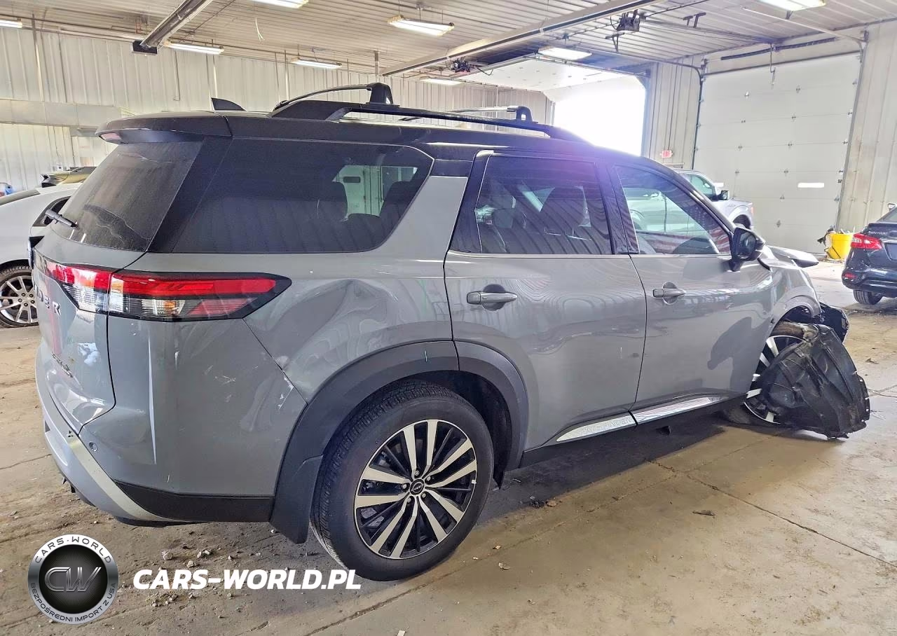 2025 Nissan Pathfinder Platinum VIN:5N1DR3DJ6SC269905 - 3