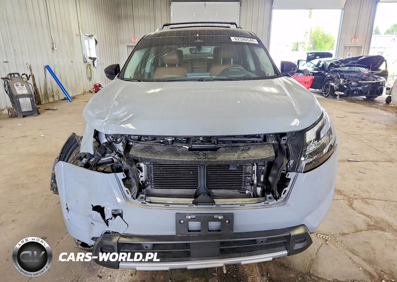 2025 Nissan Pathfinder Platinum VIN:5N1DR3DJ6SC269905 - 5