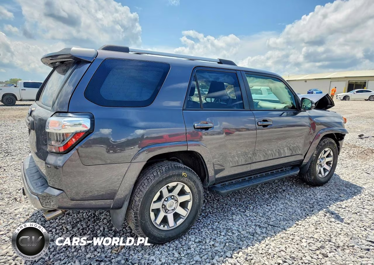 2015 Toyota 4Runner Trail Premium VIN:JTEBU5JR3F5247561 - 3