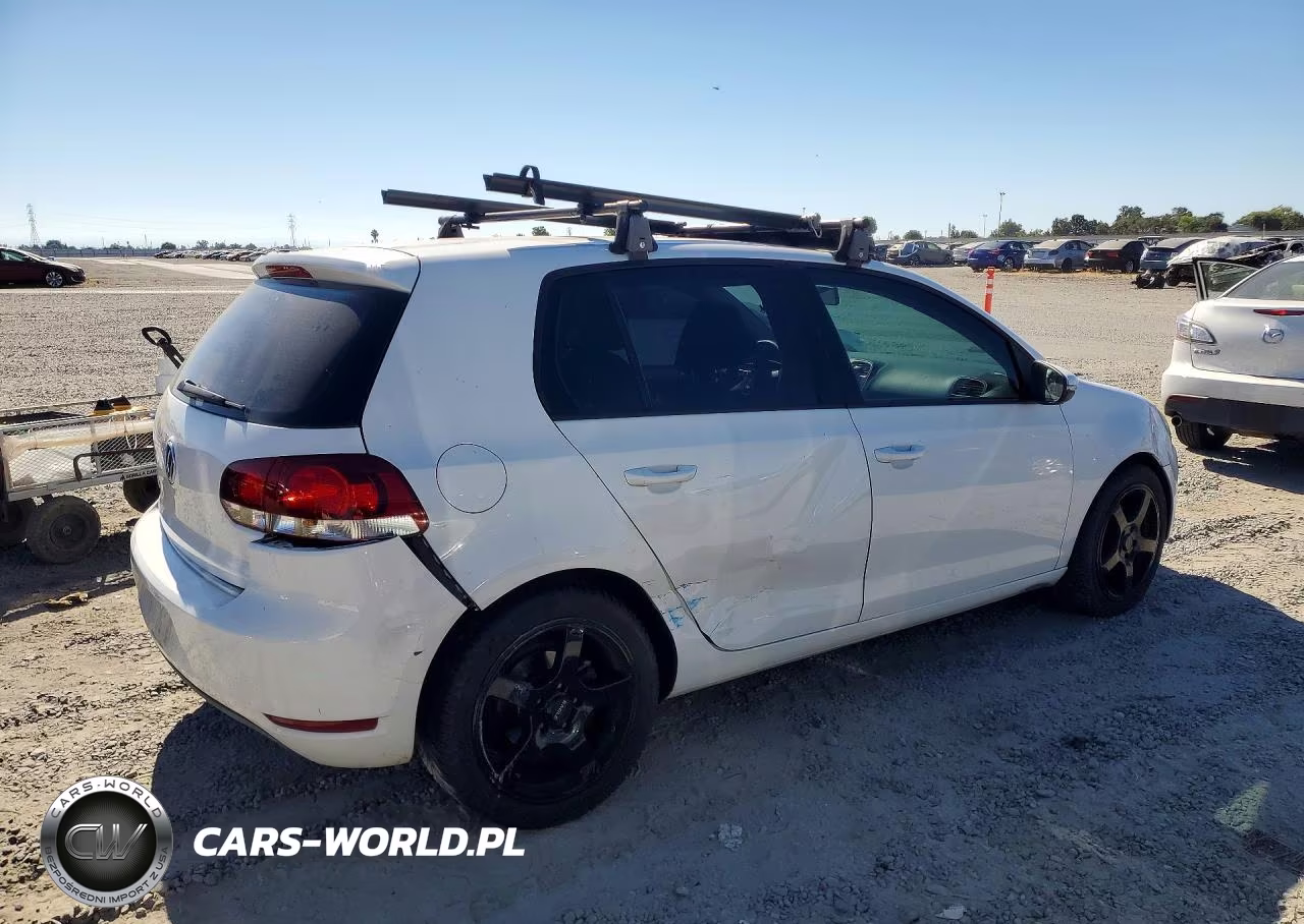 2010 Volkswagen Golf VIN:WVWDA7AJXAW176101 - 3