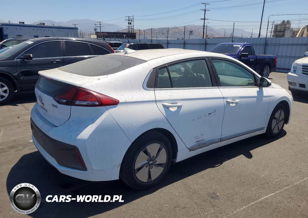 2022 Hyundai Ioniq Se VIN:KMHC75LC3NU272999 - 3