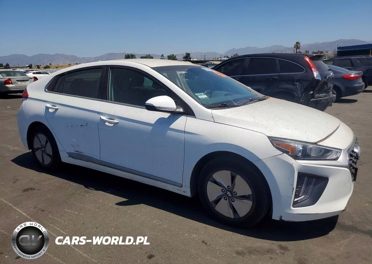 2022 Hyundai Ioniq Se VIN:KMHC75LC3NU272999 - 4