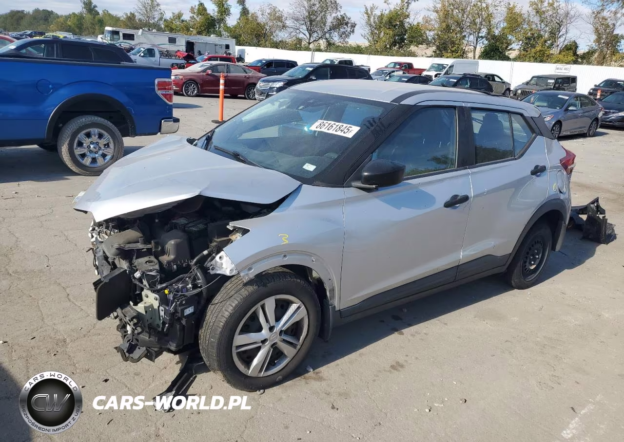 2020 Nissan Kicks S