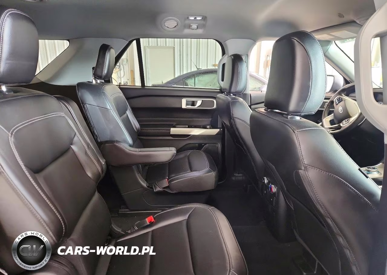 2022 Ford Explorer Xlt VIN:1FMSK8DHXNGC51698 - 11