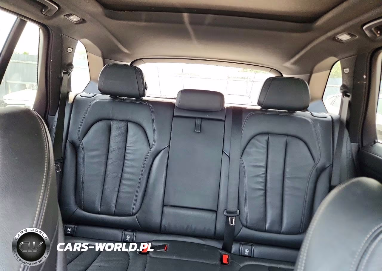 2019 BMW X5 xDrive40I VIN:5UXCR6C57KLL38458 - 10