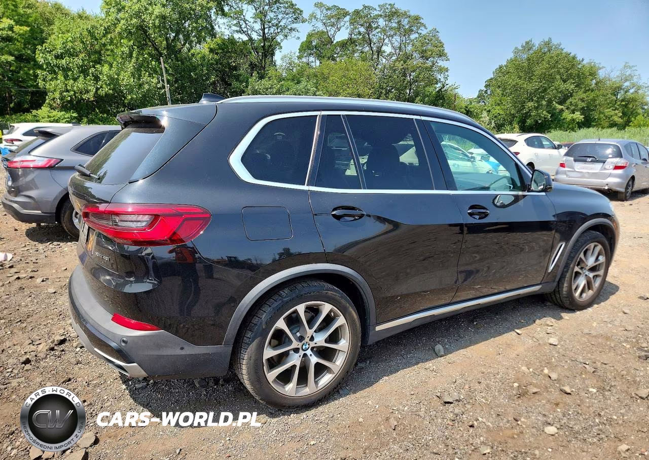 2019 BMW X5 xDrive40I VIN:5UXCR6C57KLL38458 - 3
