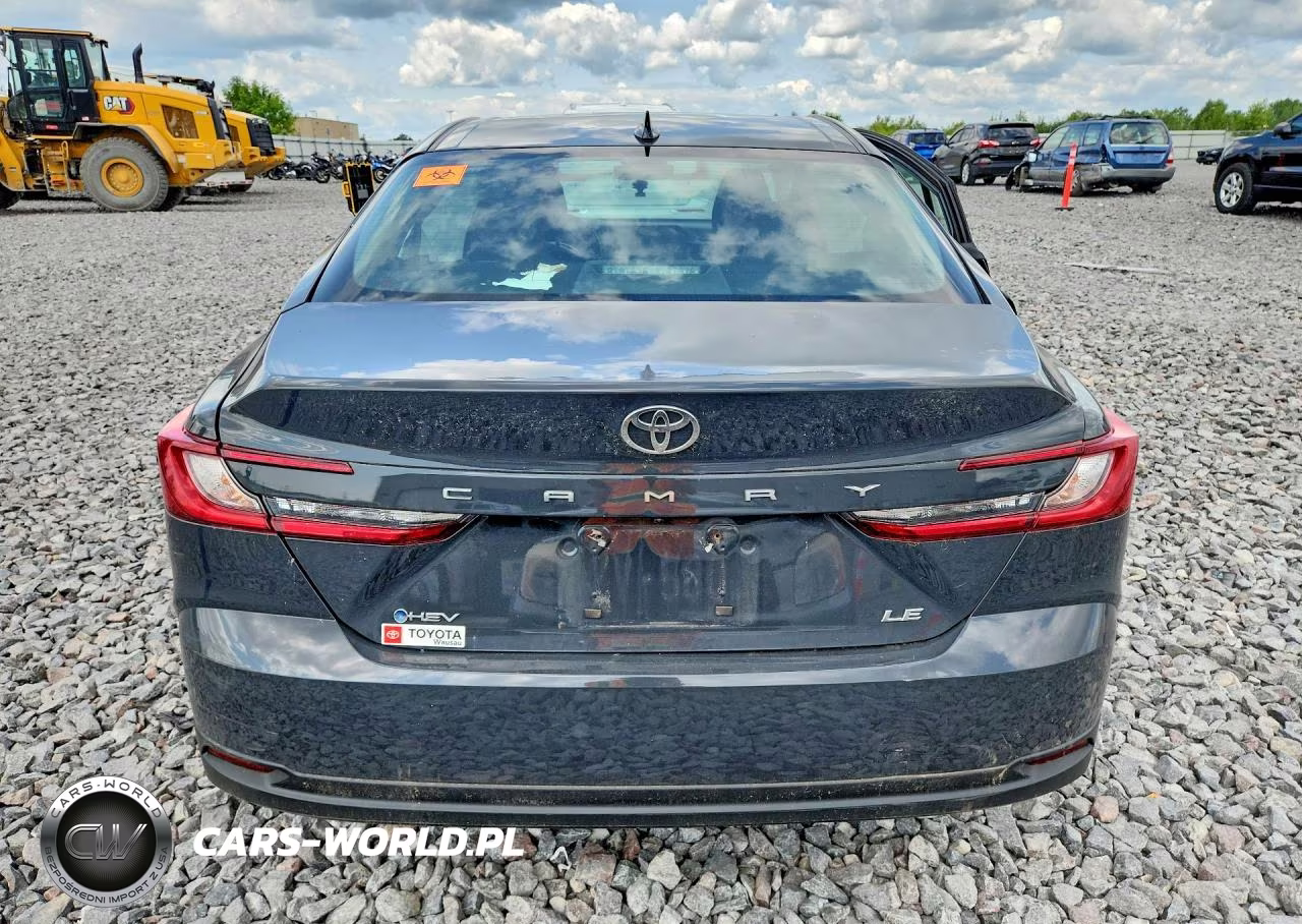 2025 Toyota Camry Le VIN:4T1DAACK5SU590558 - 6