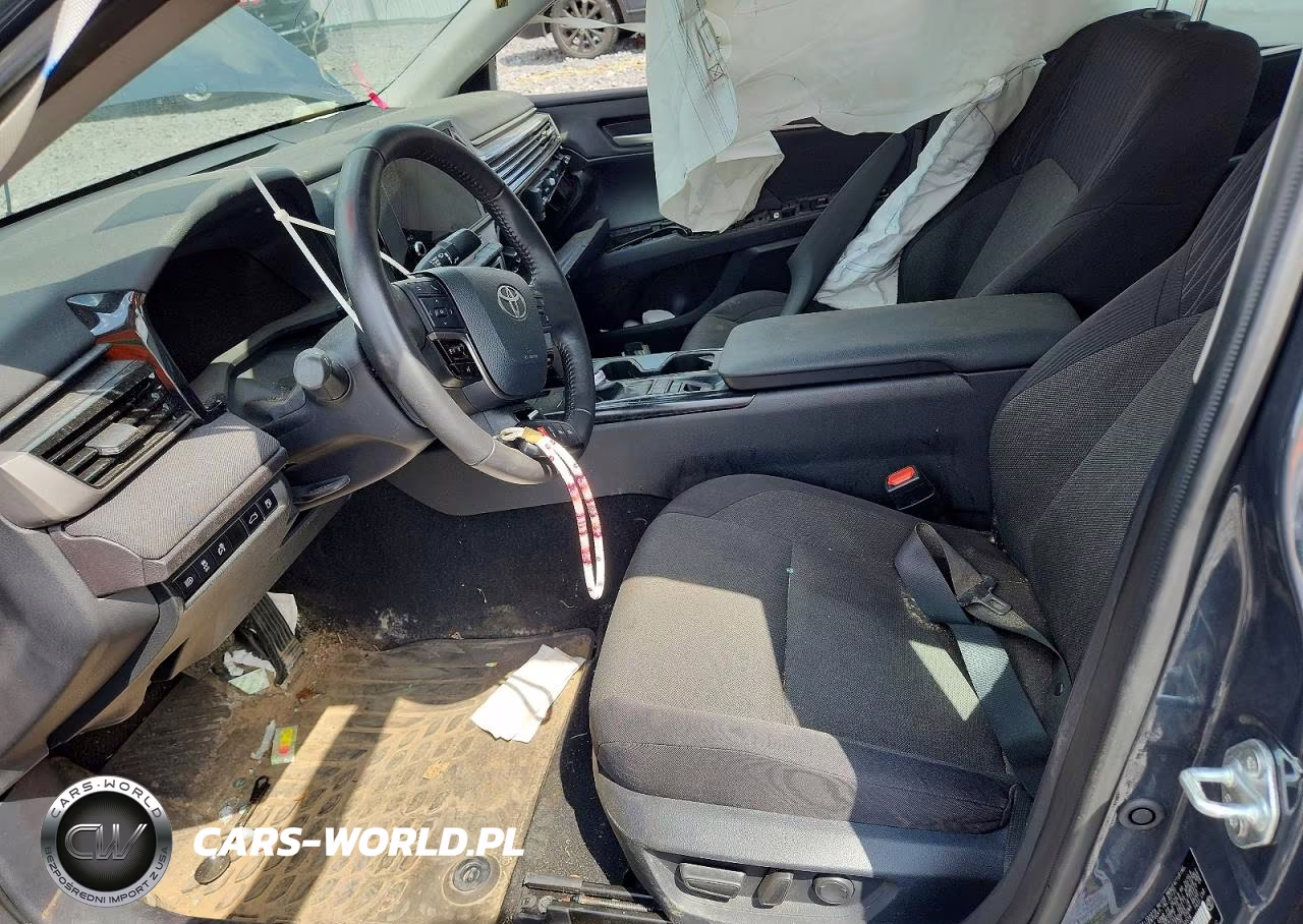 2025 Toyota Camry Le VIN:4T1DAACK5SU590558 - 7