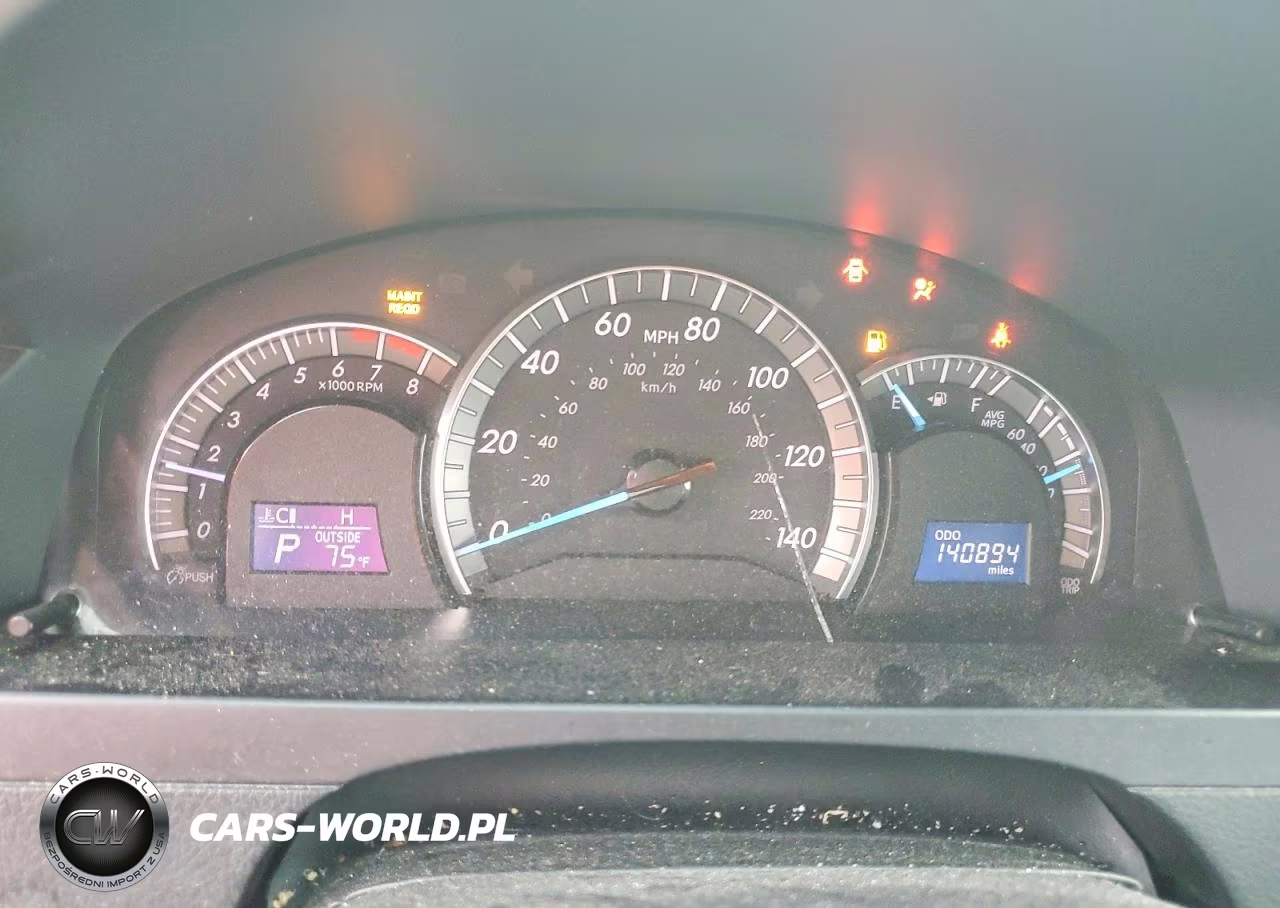 2014 Toyota Camry Se VIN:4T1BF1FK2EU361845 - 9