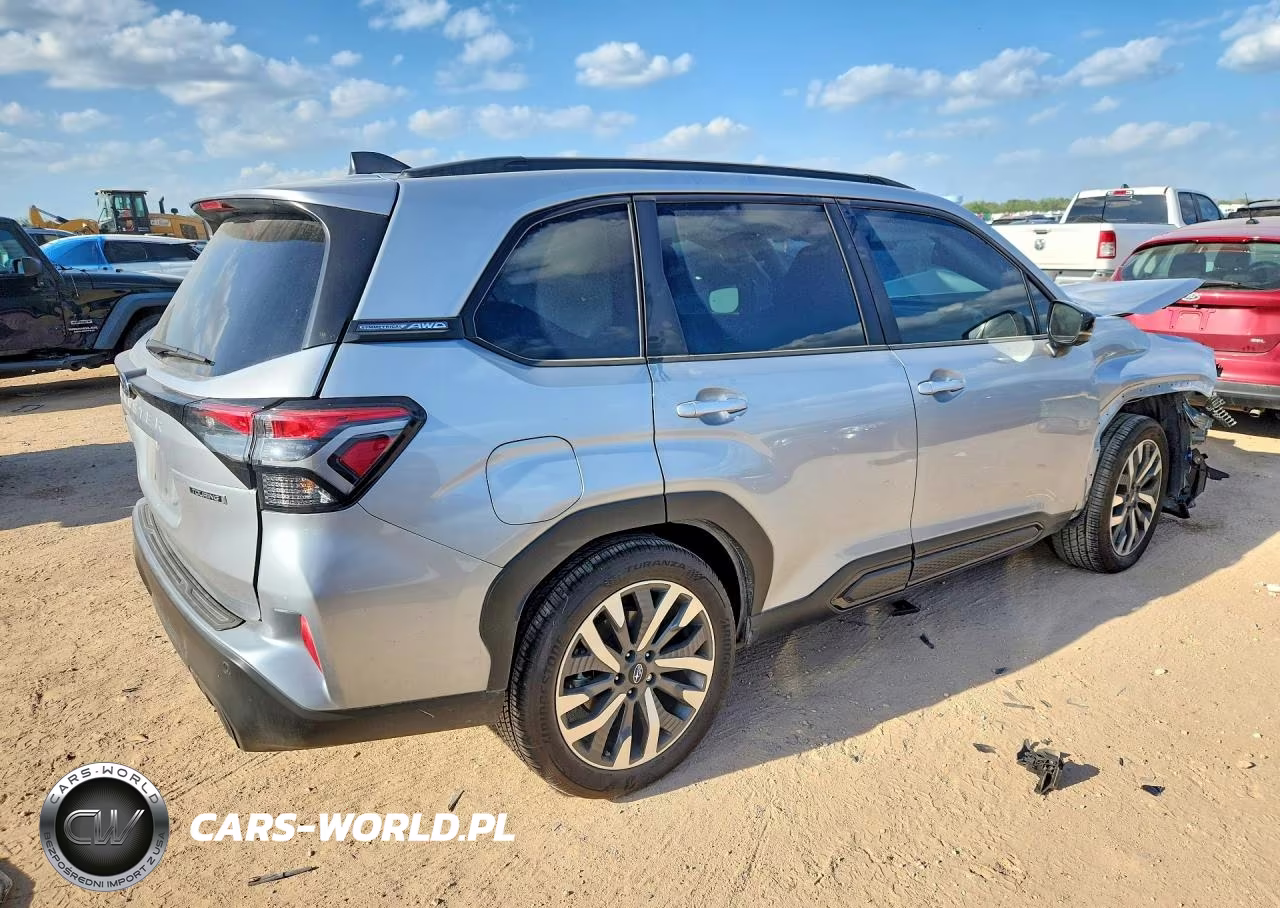 2025 Subaru Forester Touring VIN:JF2SLDTCXSH462858 - 3