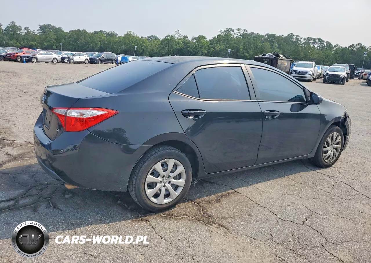 2015 Toyota Corolla Le VIN:2T1BURHEXFC440906 - 3
