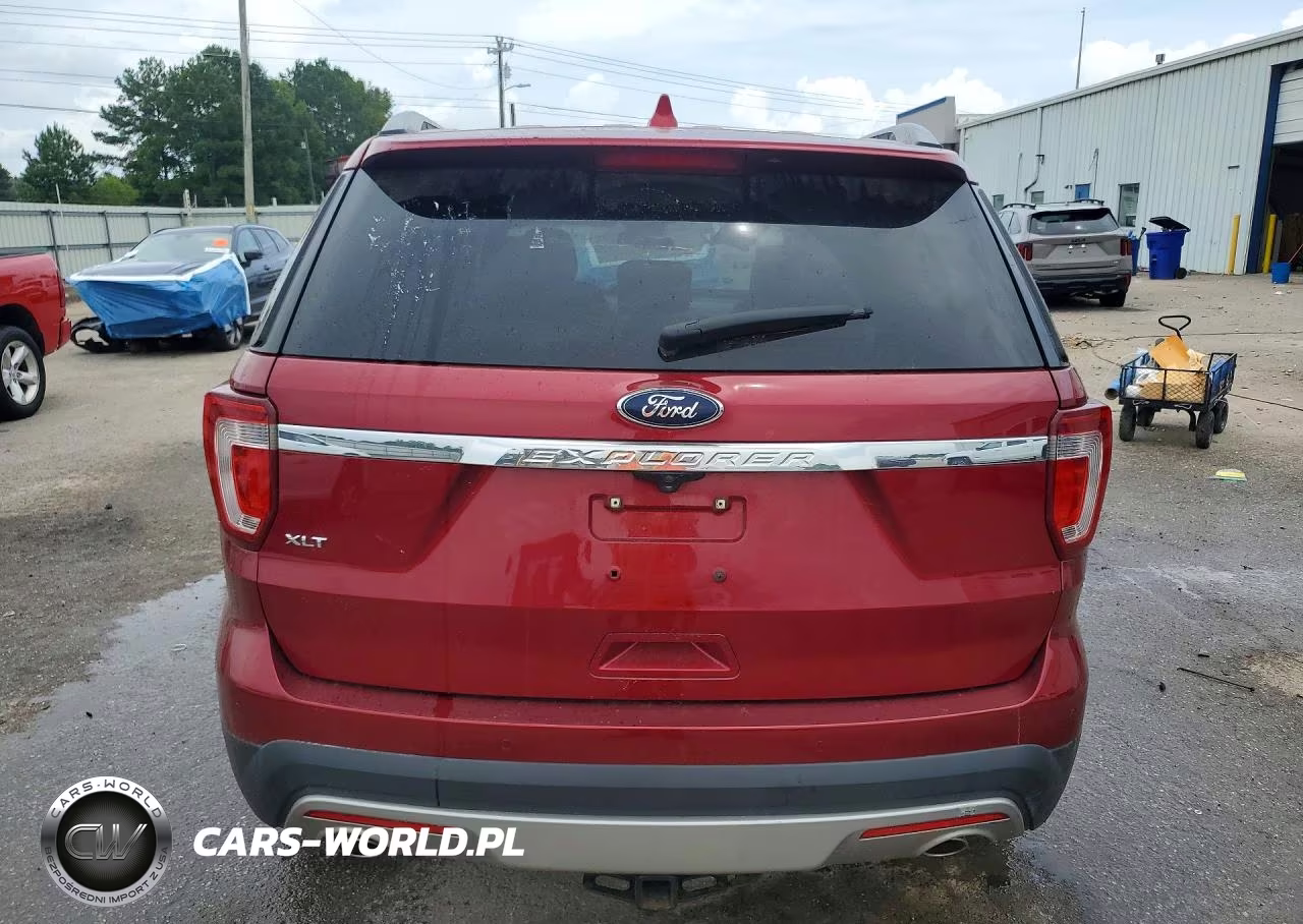 2017 Ford Explorer Xlt VIN:1FM5K7D82HGD77324 - 6