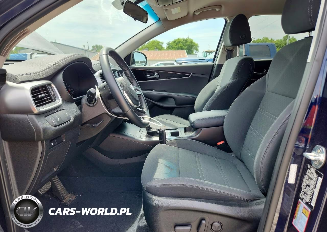 2020 Kia Sorento S VIN:5XYPGDA50LG696207 - 7