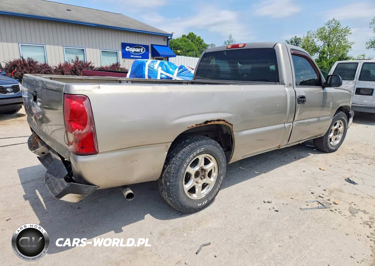 2003 Chevrolet Silverado C1500 VIN:1GCEC14V33E308179 - 3