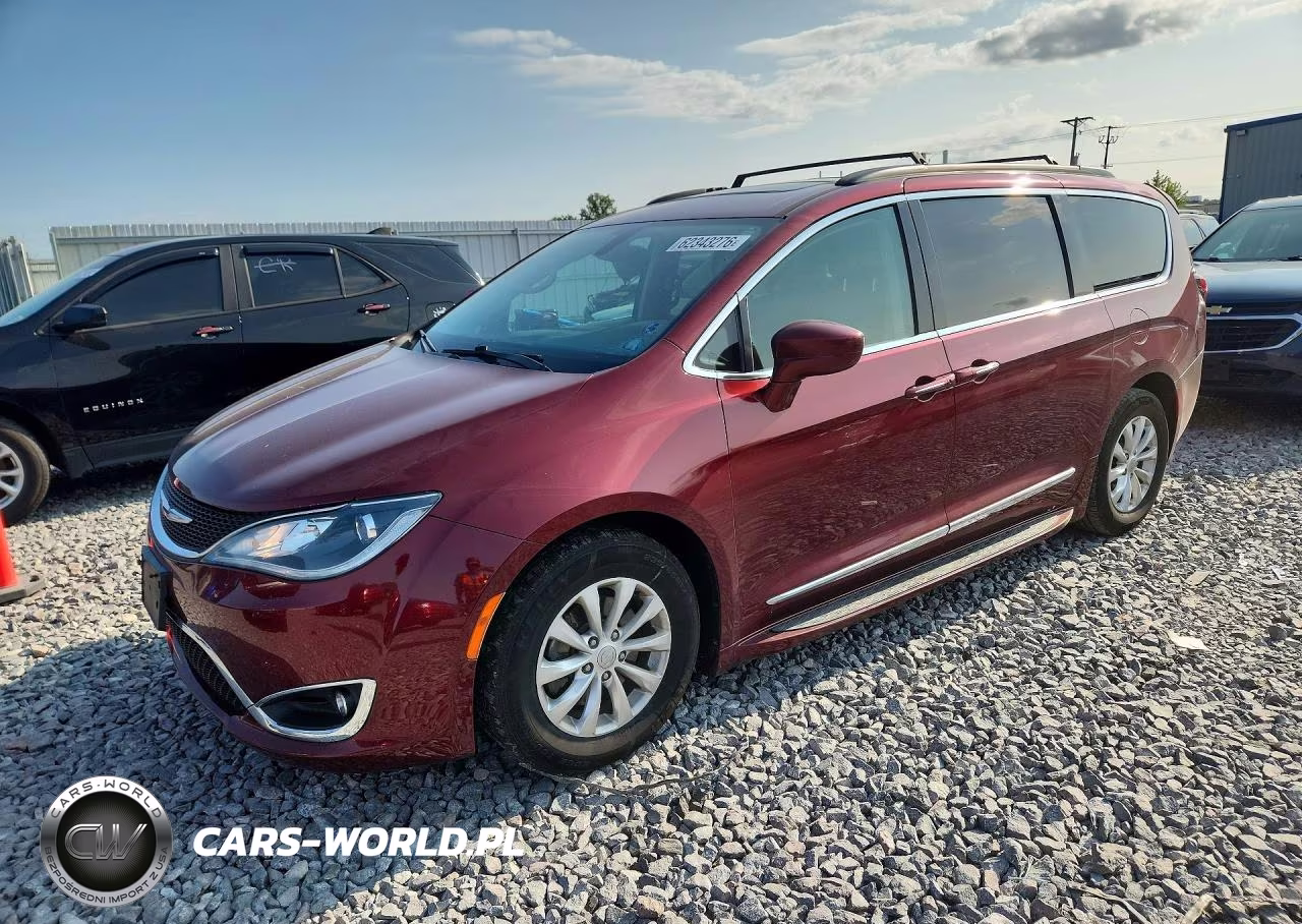 2017 Chrysler Pacifica Touring L – zdjęcie 1 z 13