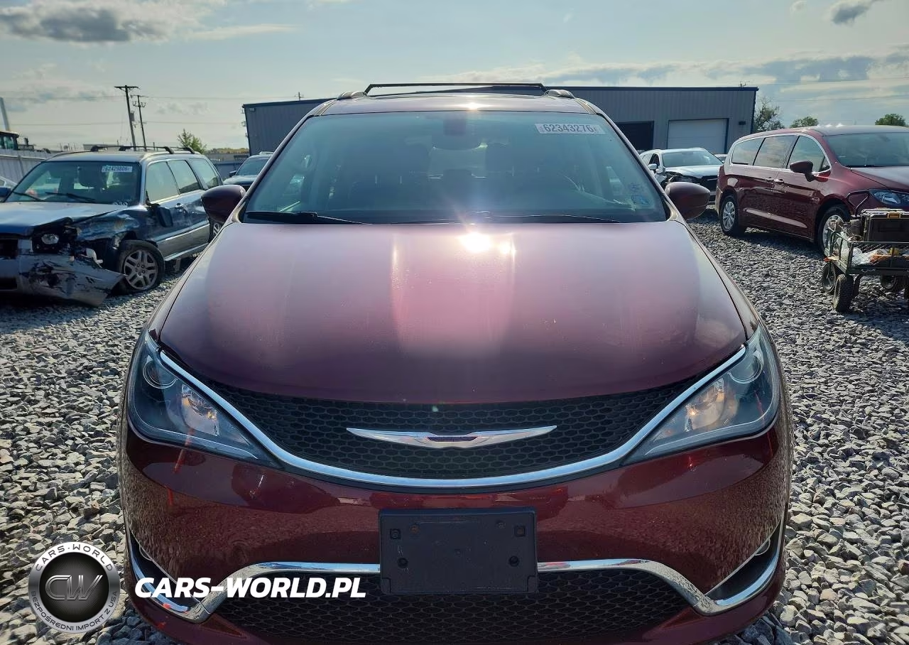 2017 Chrysler Pacifica Touring L VIN:2C4RC1BG4HR509265 - 5