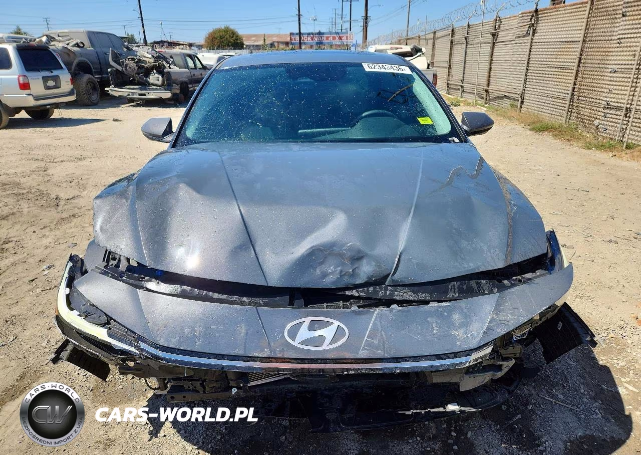2026 Hyundai Elantra Limited VIN:KMHLP4DG2TU139370 - 5