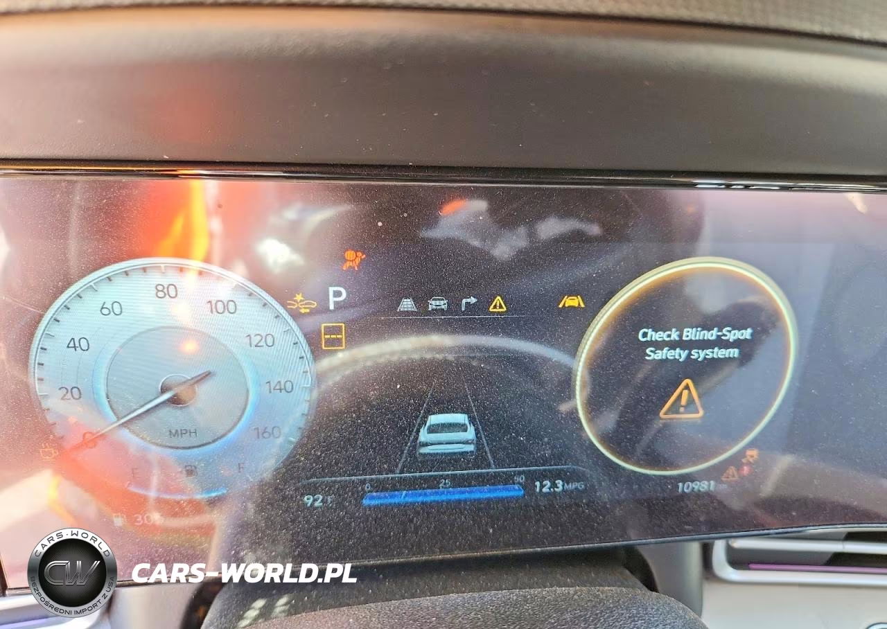 2026 Hyundai Elantra Limited VIN:KMHLP4DG2TU139370 - 9