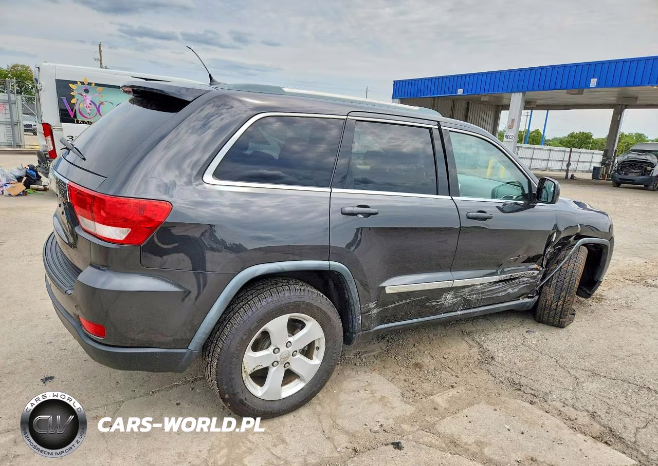 2011 Jeep Grand Cherokee Laredo VIN:1J4RR4GG5BC587685 - 3