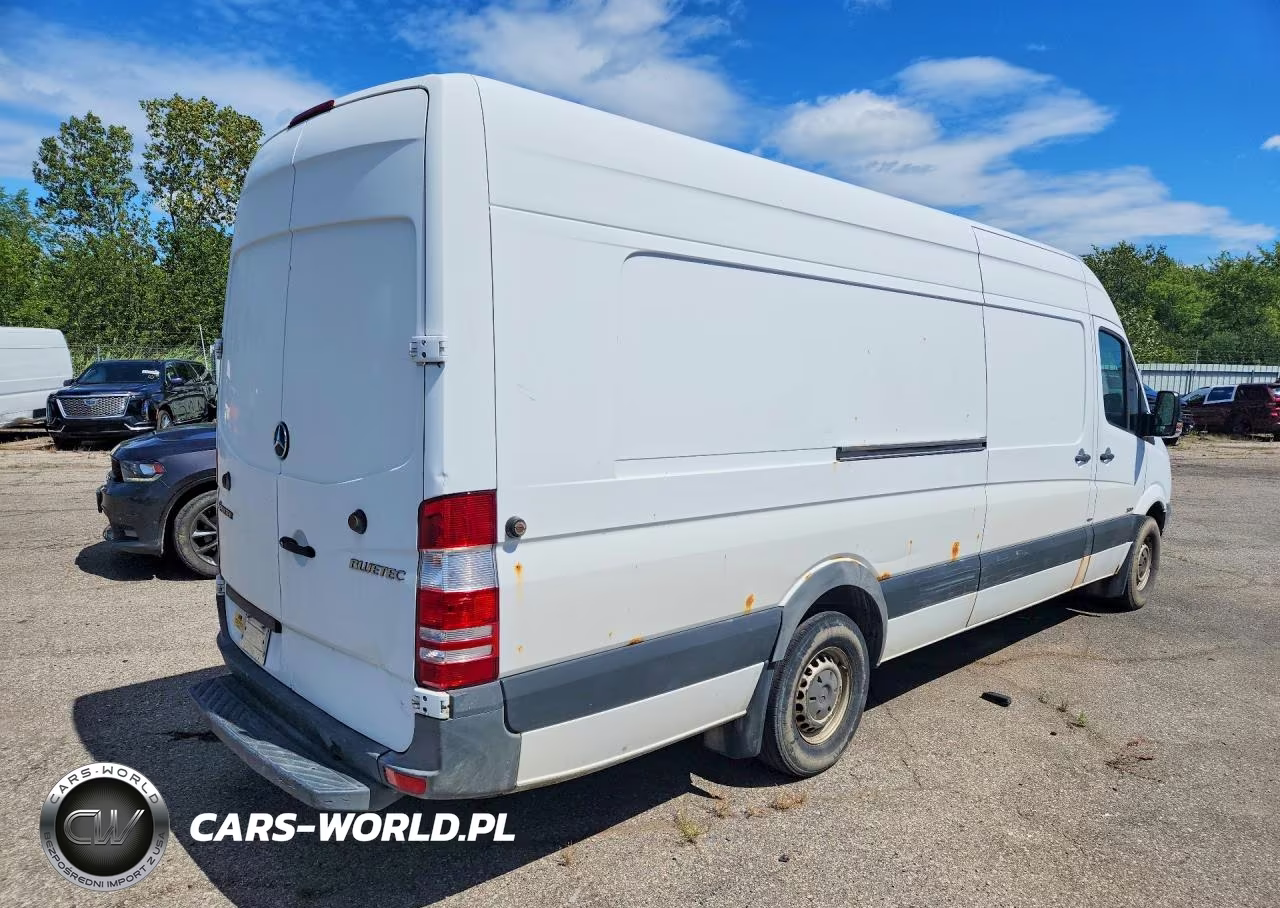 2012 Mercedes-Benz Sprinter 2500 Delivery Van VIN:WD3PE8CC1C5671358 - 3