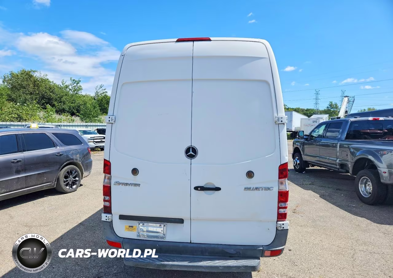 2012 Mercedes-Benz Sprinter 2500 Delivery Van VIN:WD3PE8CC1C5671358 - 6