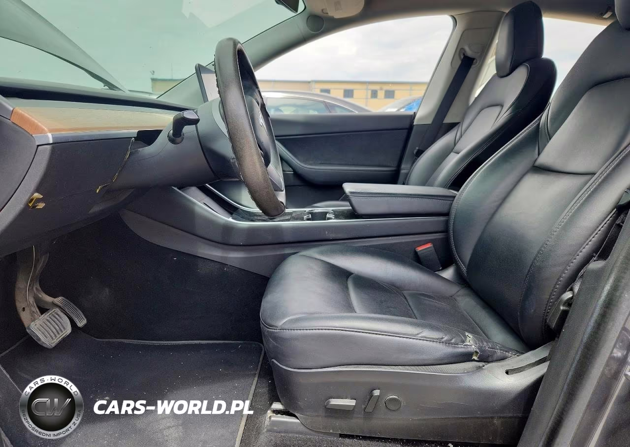 2020 Tesla Model Y VIN:5YJYGDEE0LF015078 - 7