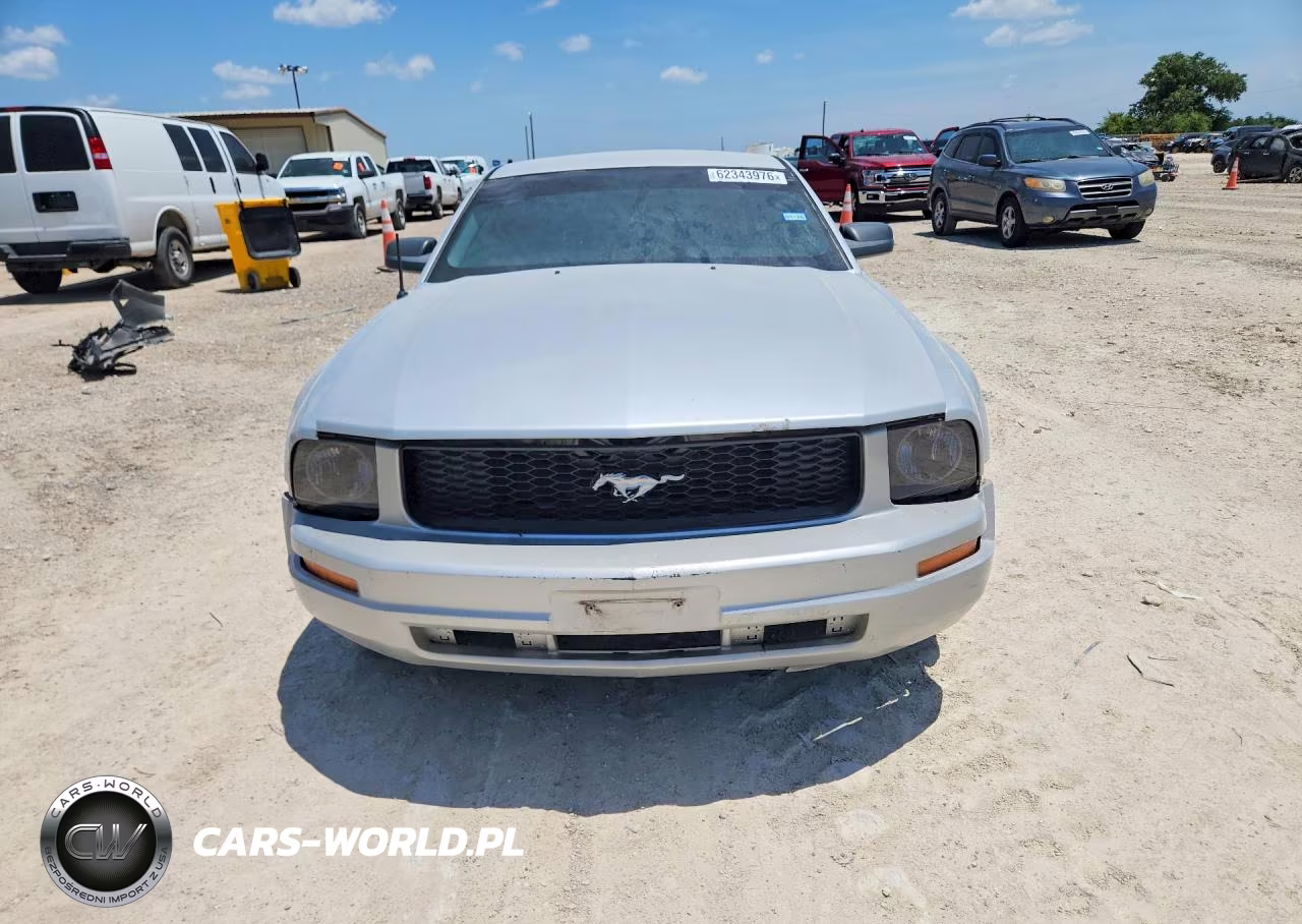 2007 Ford Mustang VIN:1ZVFT80NX75264445 - 5
