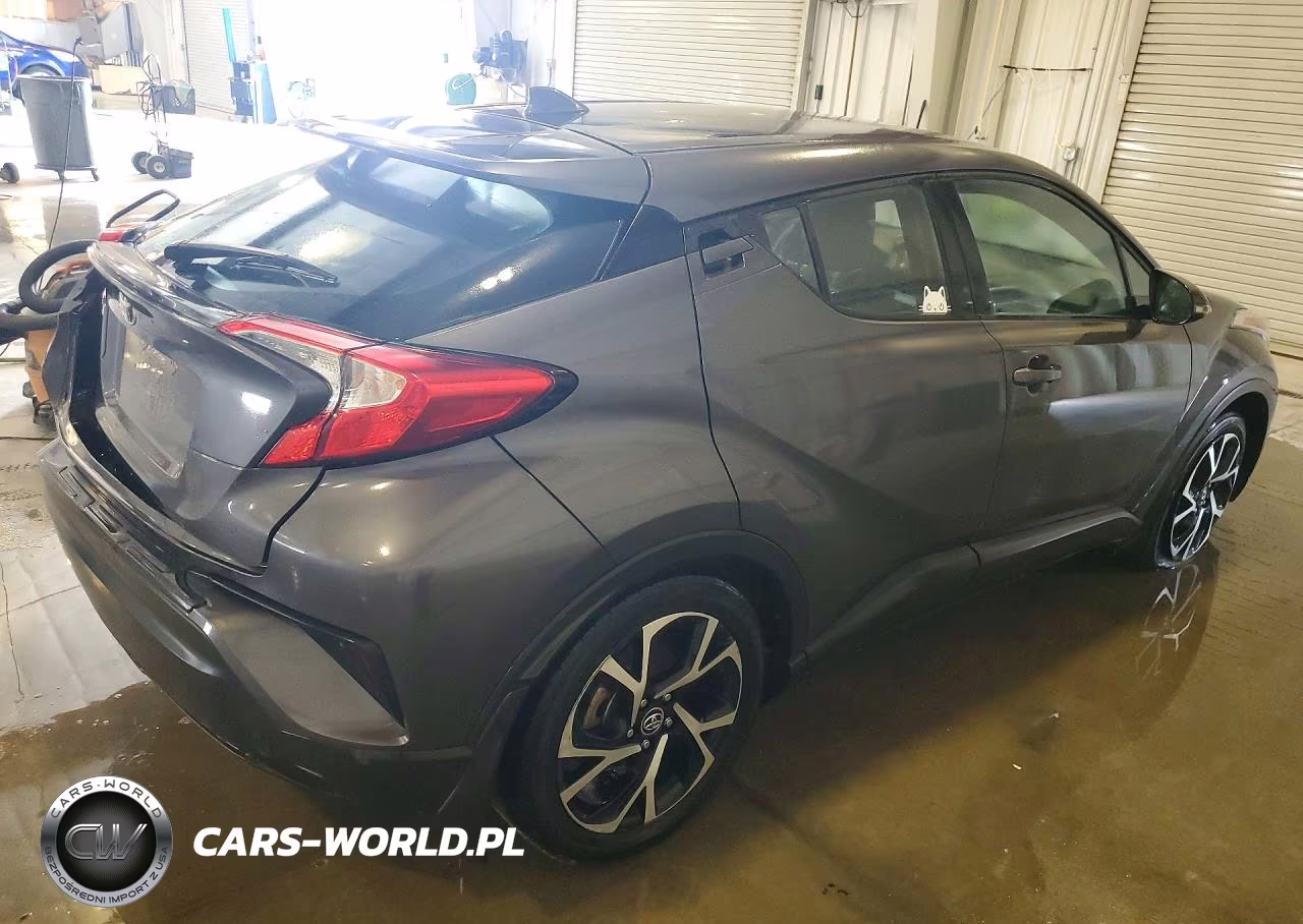 2018 Toyota C-Hr Xle VIN:NMTKHMBX4JR005718 - 3