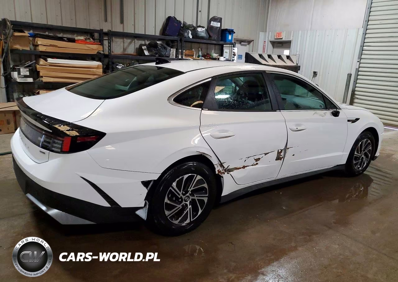 2026 Hyundai Sonata Hybrid Blue VIN:KMHL24JJ6TA160884 - 3