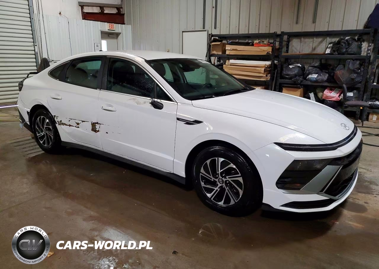 2026 Hyundai Sonata Hybrid Blue VIN:KMHL24JJ6TA160884 - 4